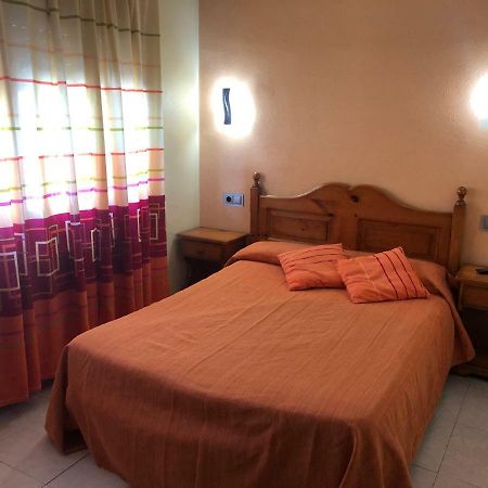 Hostal La Parrilla Monegros II Bujaraloz Екстериор снимка