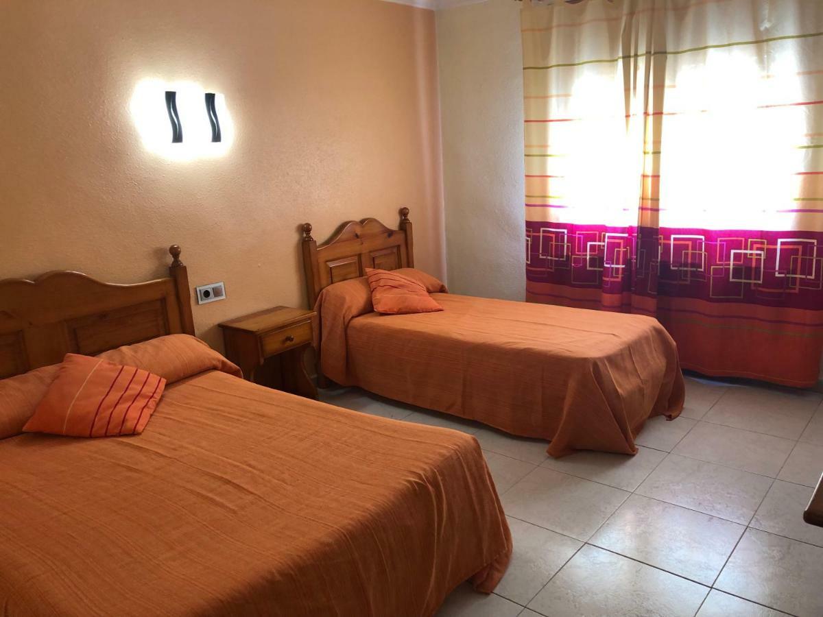 Hostal La Parrilla Monegros II Bujaraloz Екстериор снимка