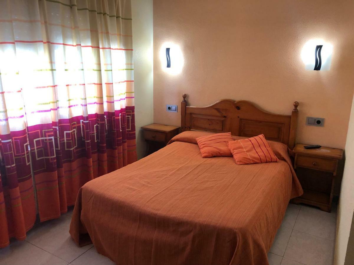 Hostal La Parrilla Monegros II Bujaraloz Екстериор снимка